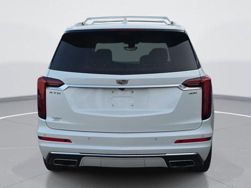 2023 Cadillac XT6 Premium Luxury FWD