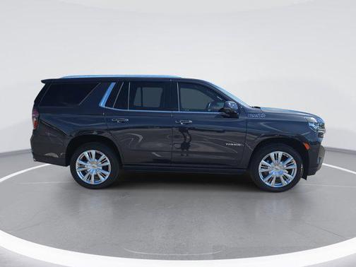 2022 Chevrolet Tahoe 4WD High Country