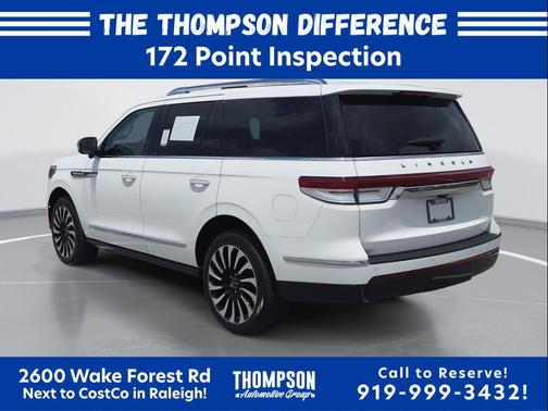 Pristine White Metallic Tri-Coat 2022 Lincoln Navigator Black Label