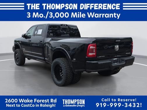 Diamond Black Crystal Pearlcoat 2021 RAM 3500 Limited Crew Cab 4x4 8' Box