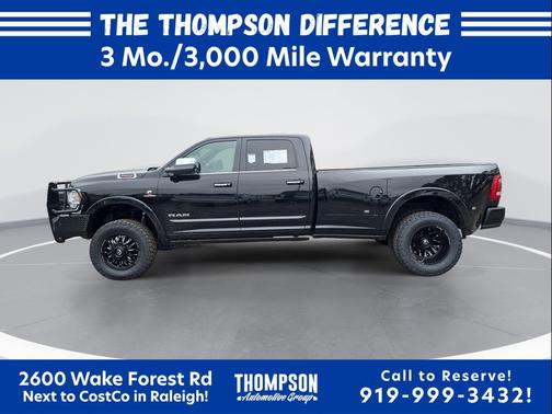 Diamond Black Crystal Pearlcoat 2021 RAM 3500 Limited Crew Cab 4x4 8' Box