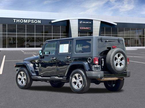 2017 Jeep Wrangler Unlimited Sahara