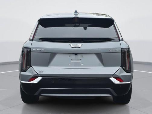 2025 Cadillac OPTIQ Luxury 1 AWD
