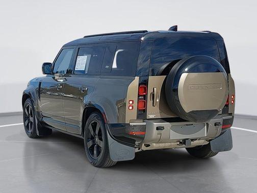 2024 Land Rover Defender 110 P400 X-Dynamic SE