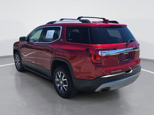 Cayenne Red Tintcoat 2022 GMC Acadia AWD SLT