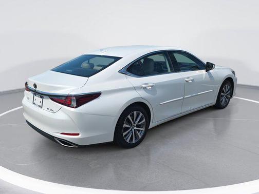 2019 Lexus ES 350 Base