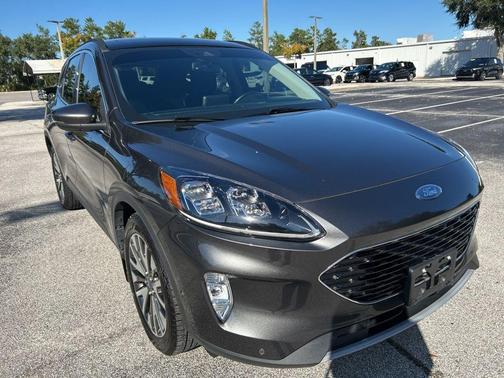 2020 Ford Escape Titanium Hybrid