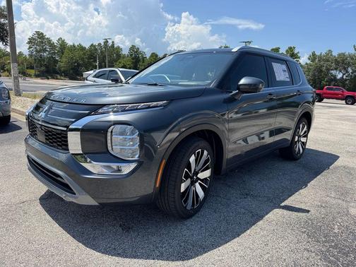 2025 Mitsubishi Outlander SEL