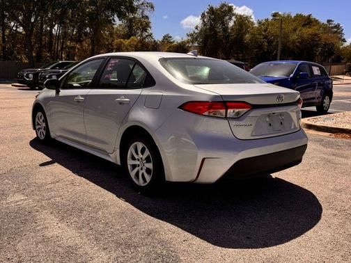 Classic Silver Metallic 2024 Toyota Corolla LE