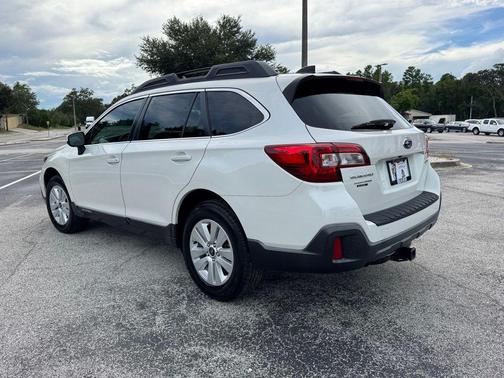 2018 Subaru Outback 2.5i Premium