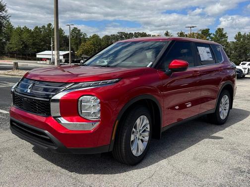 2025 Mitsubishi Outlander ES