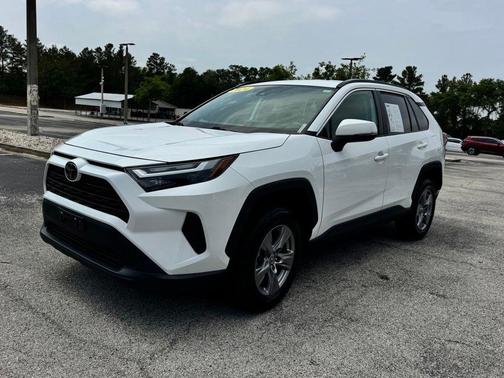 Ice 2024 Toyota RAV4 XLE