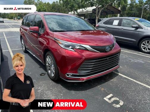 2022 Toyota Sienna Platinum 7 Passenger
