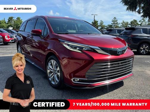 2022 Toyota Sienna Platinum 7 Passenger