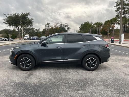 2025 Kia Sportage Hybrid LX