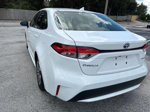 2020 Toyota Corolla Hybrid LE