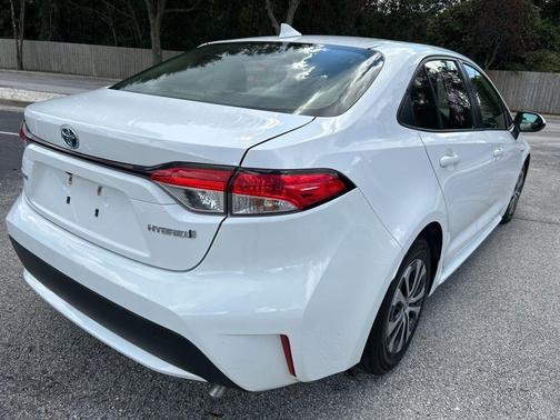 2020 Toyota Corolla Hybrid LE