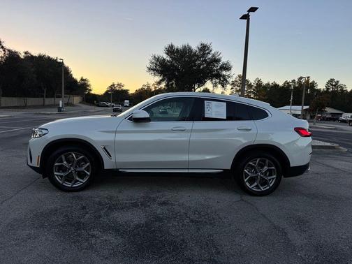 2024 BMW X4 xDrive30i