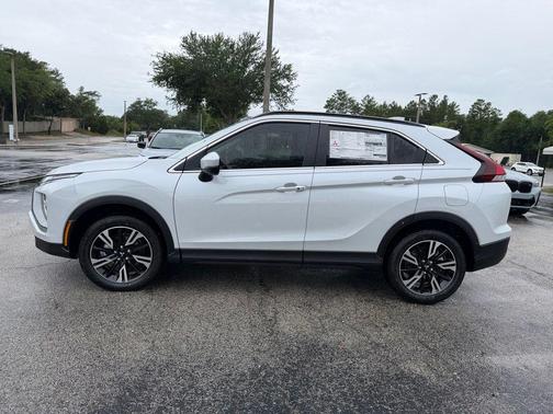 White Diamond 2026 Mitsubishi Eclipse Cross SE