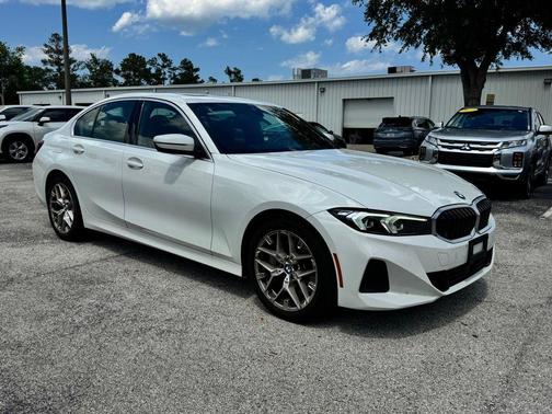 Alpine White 2025 BMW 330 i