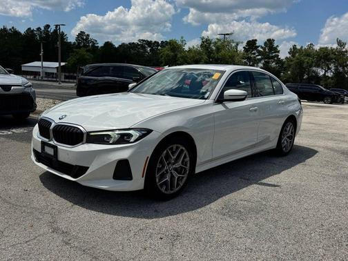 Alpine White 2025 BMW 330 i