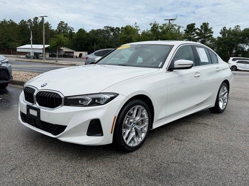 Alpine White 2025 BMW 330 i