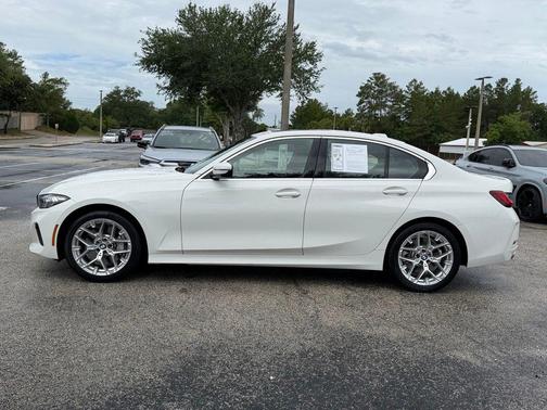 Alpine White 2025 BMW 330 i