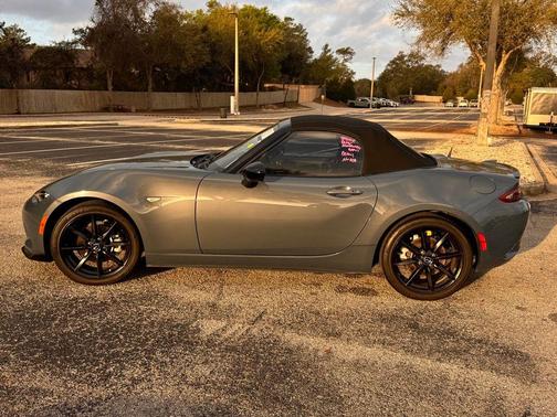 2021 Mazda MX-5 Miata Club