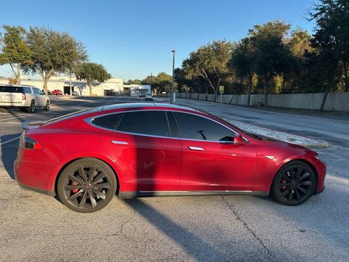 2016 Tesla Model S P90D