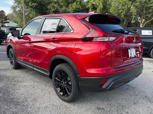 2025 Mitsubishi Eclipse Cross LE