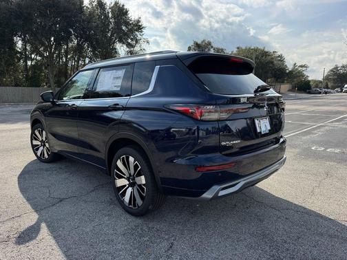 2026 Mitsubishi Outlander SEL