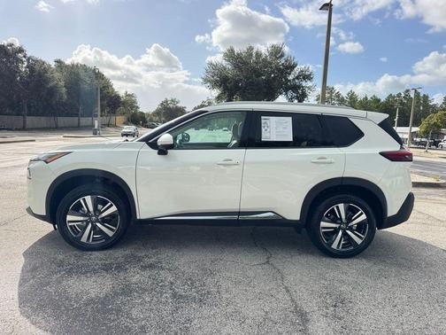 2021 Nissan Rogue SL