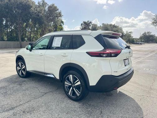 2021 Nissan Rogue SL