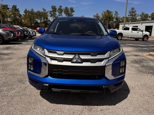 Octane Blue Metallic 2026 Mitsubishi Outlander Sport 2.0 ES