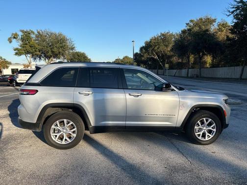 2022 Jeep Grand Cherokee Limited