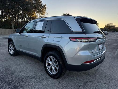 2022 Jeep Grand Cherokee Limited