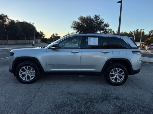 2022 Jeep Grand Cherokee Limited