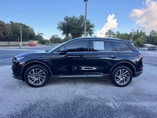 2021 Lincoln Corsair Standard