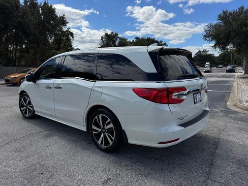 2018 Honda Odyssey Elite