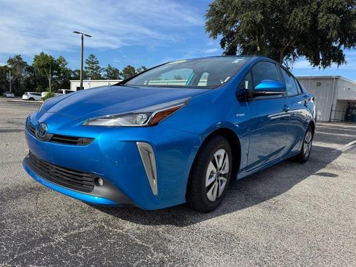 2020 Toyota Prius XLE