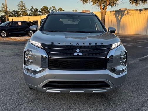2025 Mitsubishi Outlander PHEV SEL