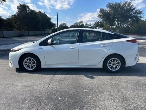 2017 Toyota Prius Prime Advanced