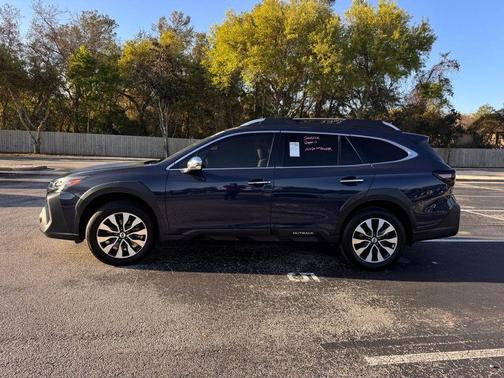 2023 Subaru Outback Touring