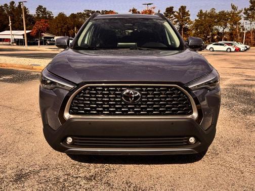 2024 Toyota Corolla Cross XLE