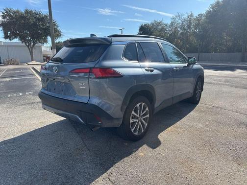 2024 Toyota Corolla Cross XLE