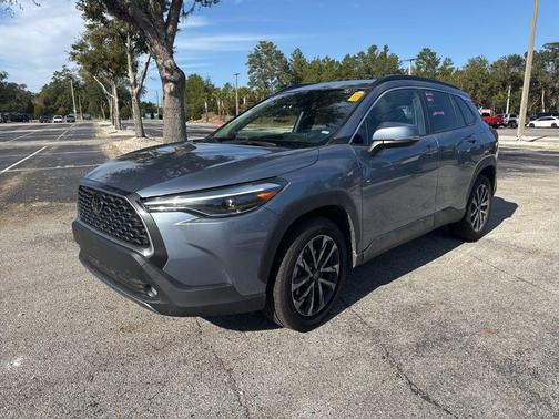 2024 Toyota Corolla Cross XLE