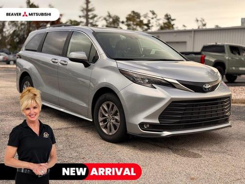 2025 Toyota Sienna XLE