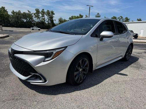 2024 Toyota Corolla Hatchback XSE