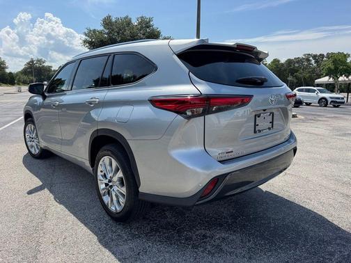2023 Toyota Highlander Limited