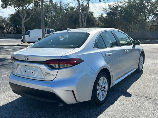 2024 Toyota Corolla Hybrid XLE